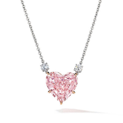 『lot 356』粉钻挂坠项链成交价:953.75万美元主石为一颗15.