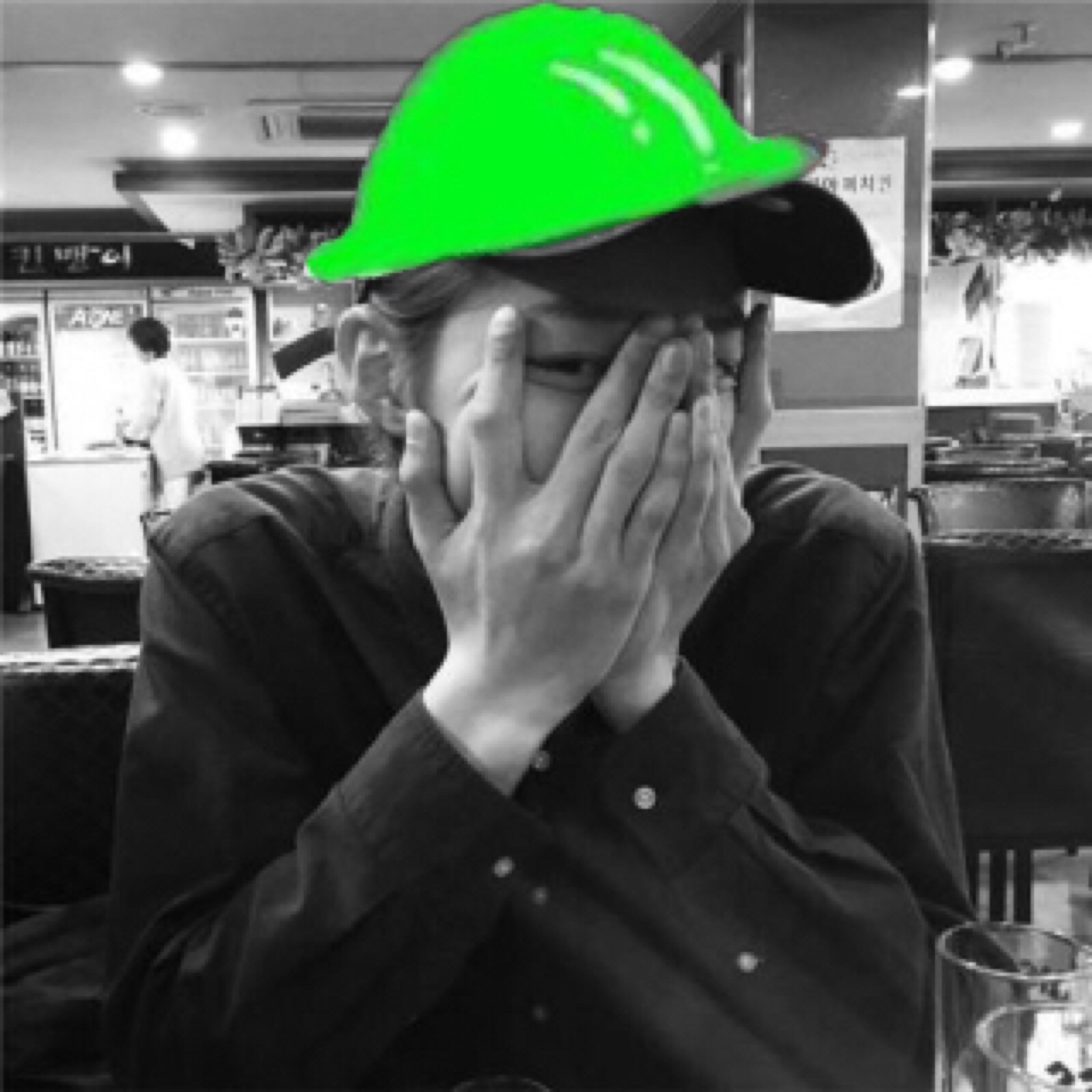 绿帽子男生头像图片