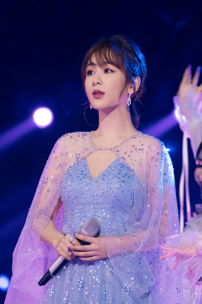 杨紫2019湖南卫视跨年演唱会