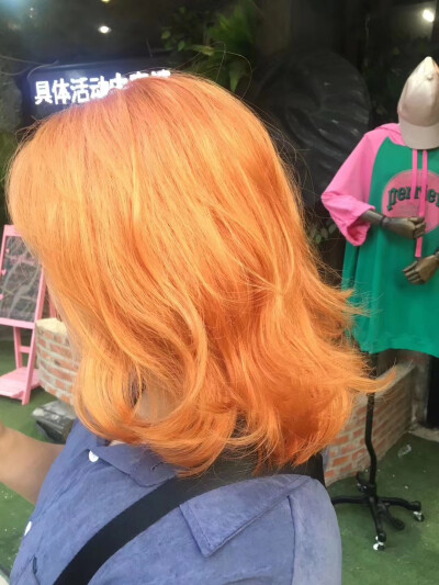 淡橙色头发图片