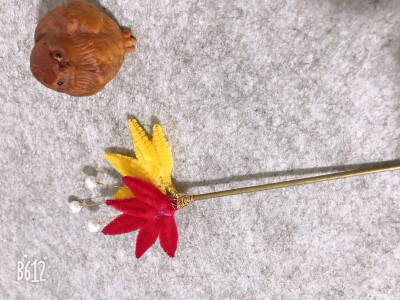 发簪绒花