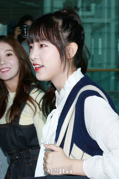 izone/崔睿娜/崔艺娜/椰奶/yena/小黄鸭/脆椰奶/小脆/iz*one