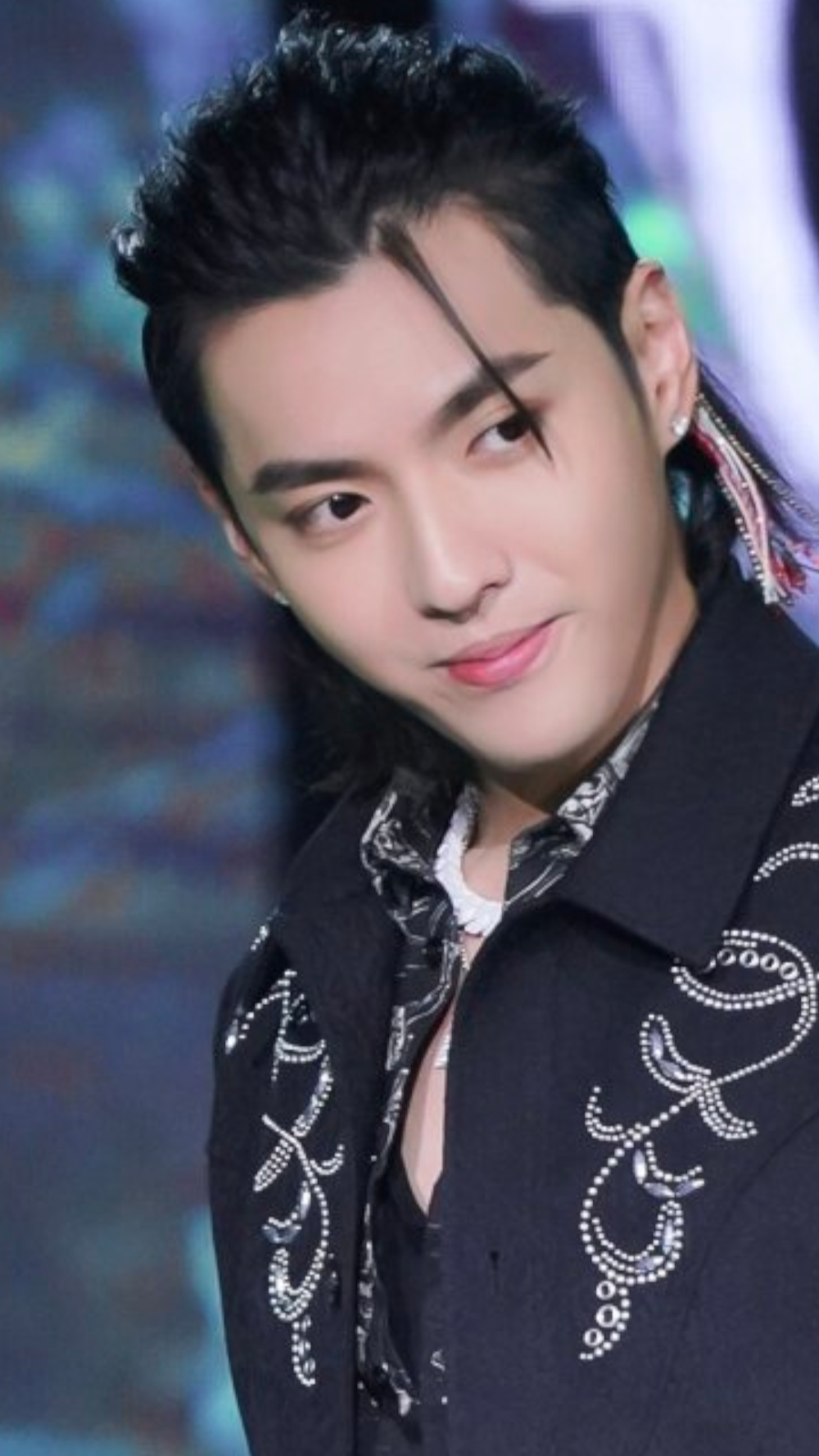 吴亦凡 kris 男头像壁纸 明星制作人 综艺男神 美男帅哥 气质素颜照