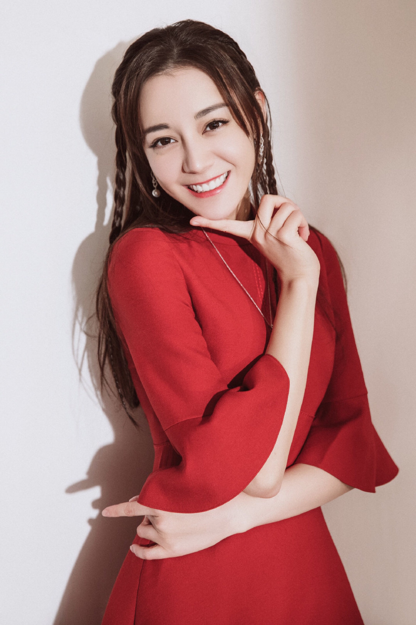 cr:嘉行迪丽热巴工作室