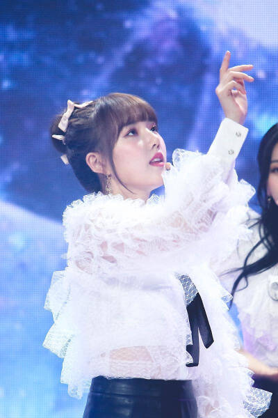 gfriend郑艺琳