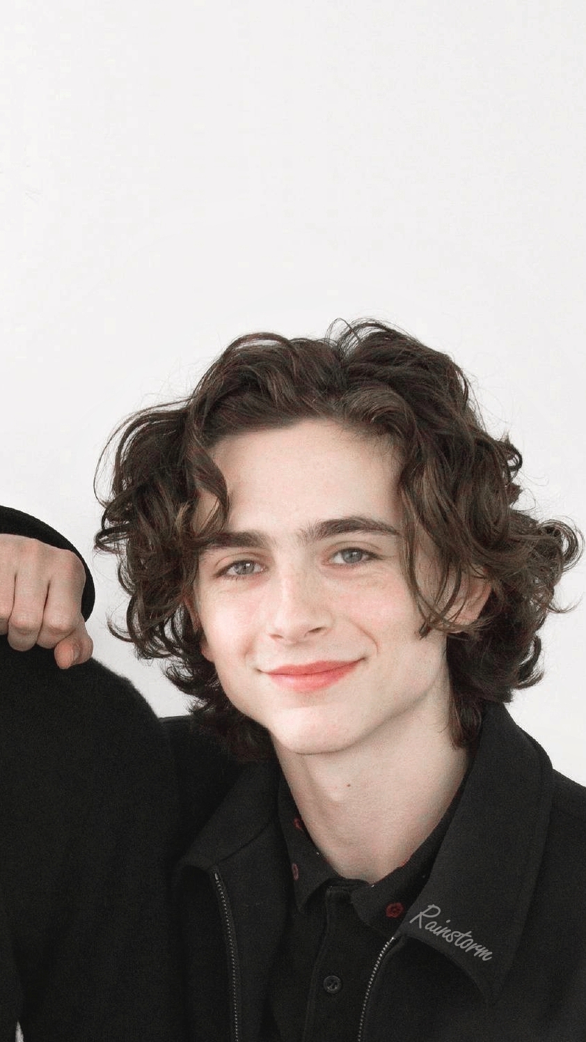 蒂莫西·柴勒梅德timothéechalamet(请以你的名字呼唤我)蒂莫西·柴