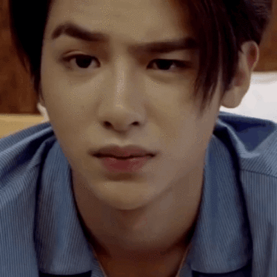 justin黄明昊动图