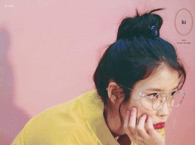 李知恩的gif
