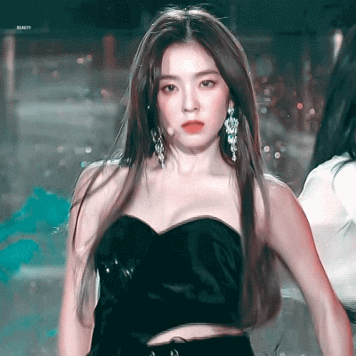 裴珠泫 irene cr:logo/侵删