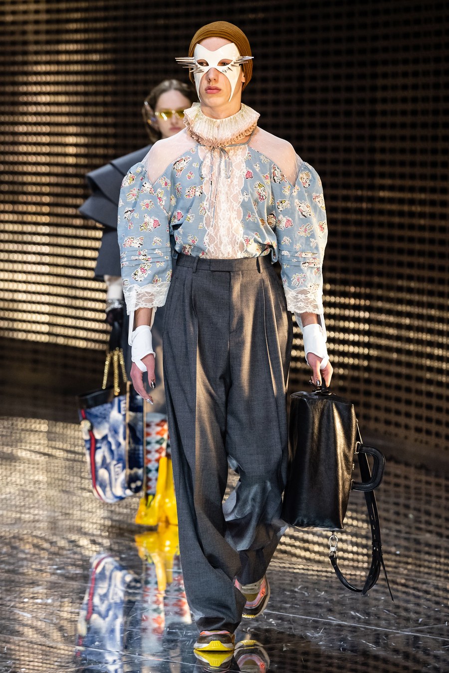 gucci —— 2019/20秋冬成衣系列