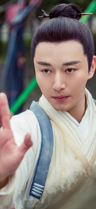 新倚天屠龙记贝锦仪