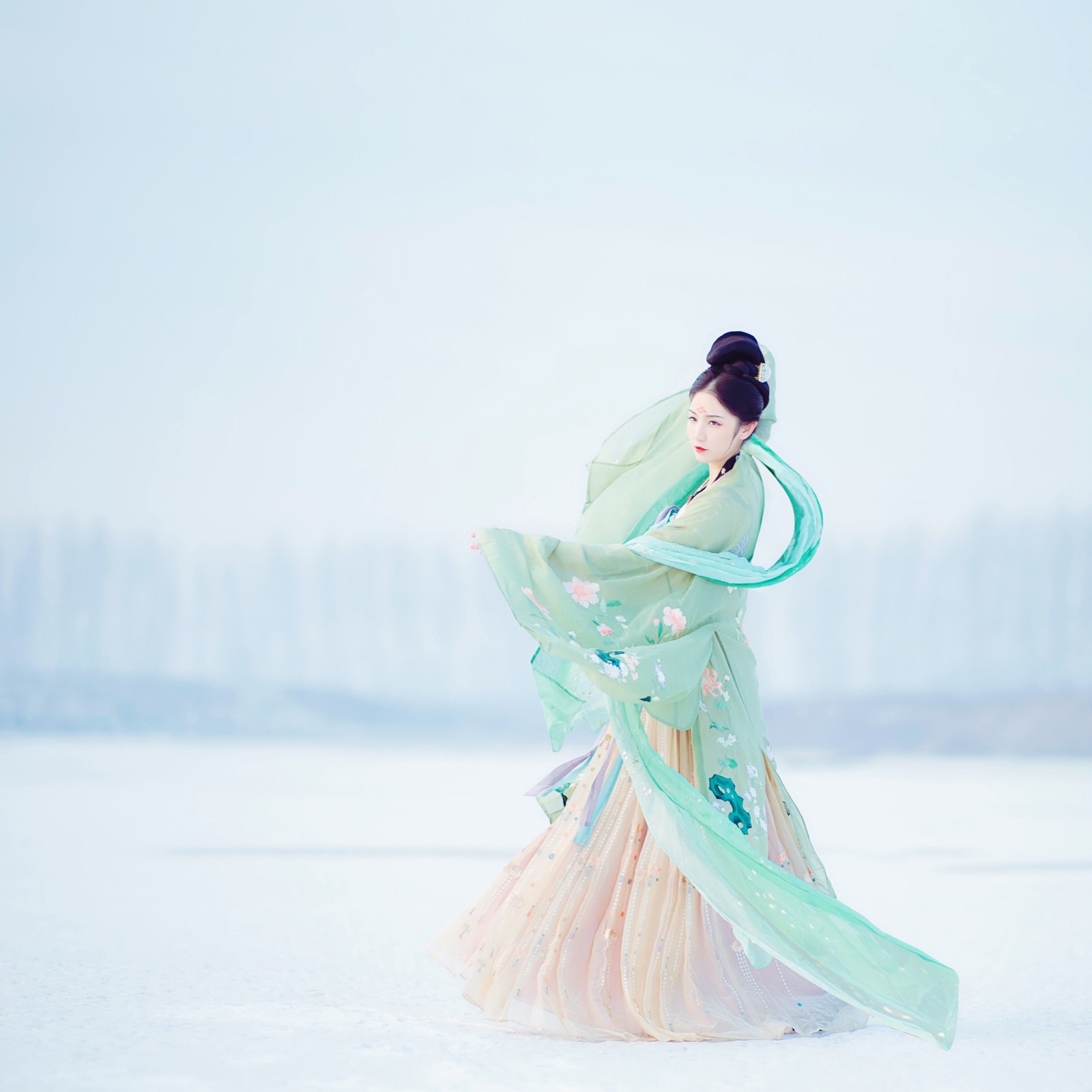 野洵 真人古风女