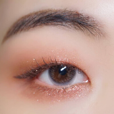 单眼皮肿泡眼完美驾驭的橘调眼妆