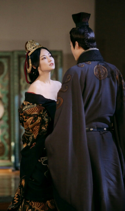 《皓镧传》【华阳夫人】谭卓