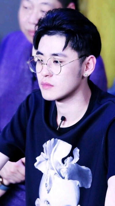 磊磊壁纸