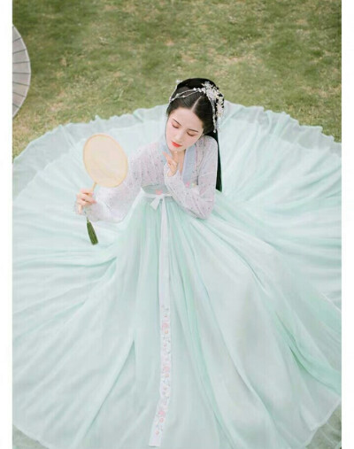 云香霓裳汉服 绿蒂