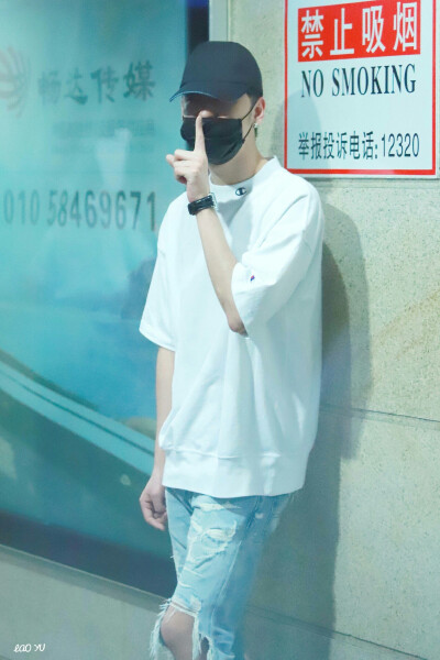 张云雷,德云社,辫儿哥哥,壁纸,高清(私服)
