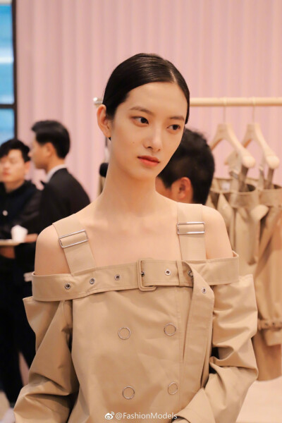项偞婧 