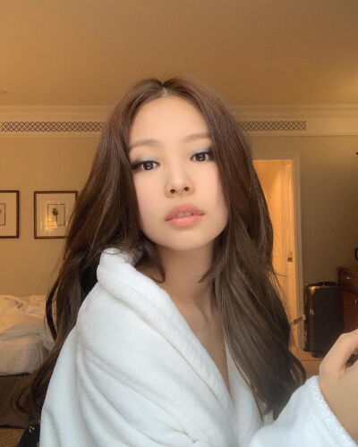 JENNIE最新照Instagram,jennie最新ins图片 金智妮 金珍妮 奶猫妮 blackpink 仙女妮 精致妮 图源instagram