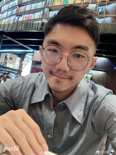 刘琮好绝一男的