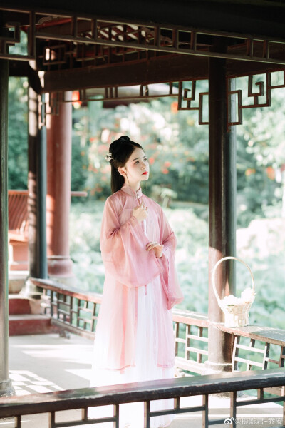 初夏的味道摄影:乔安印象古风摄影工作室 #绵阳古风艺术照##汉服商拍