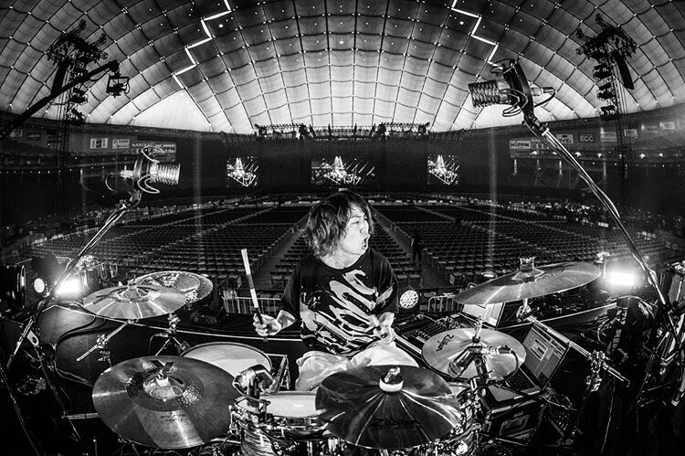 oneokrock,eye of the storm one ok rock