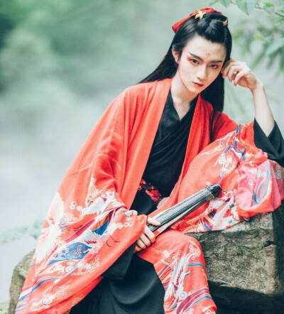 淡辉夕颜,公子如玉,是你执一把青伞,为我许下一世长安)古风汉服真人男