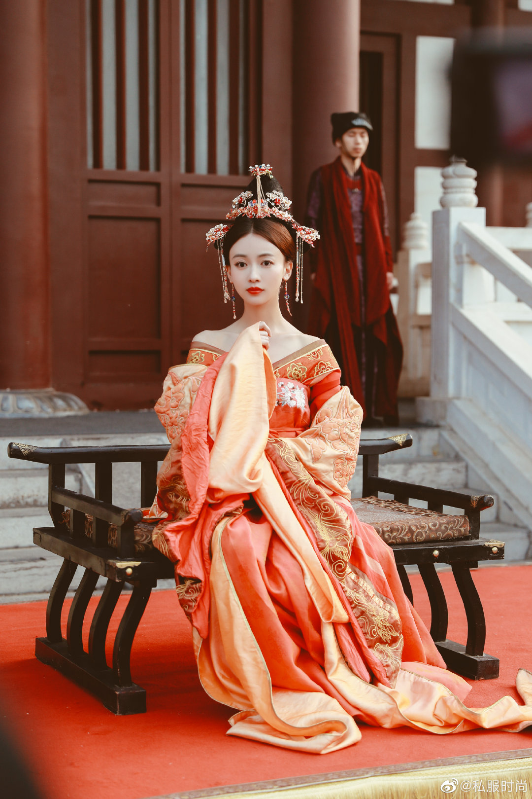 吴谨言#×古装造型 | 如同画中美人,娇媚如花,明艳动人
