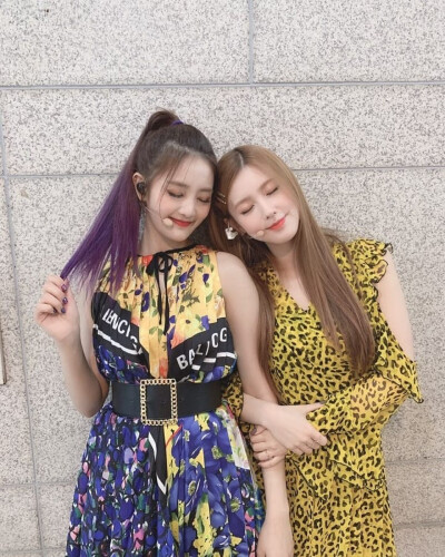 赵美延 minnie