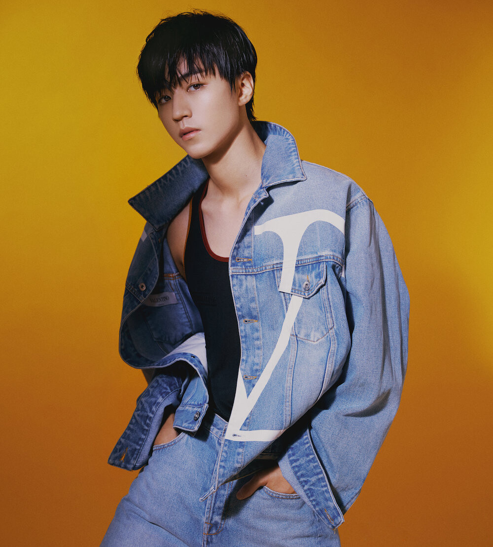 王俊凯杂志去杂志logo