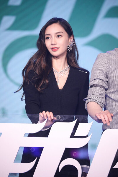 杨颖 仙女 三岁.ab@angelababy 蠢萌少女颖