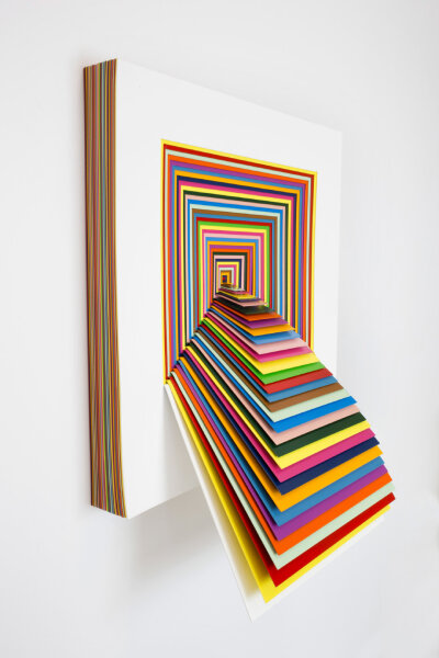 视觉艺术家jen stark以图案和色彩为主题来探究自然世界的复杂层次.