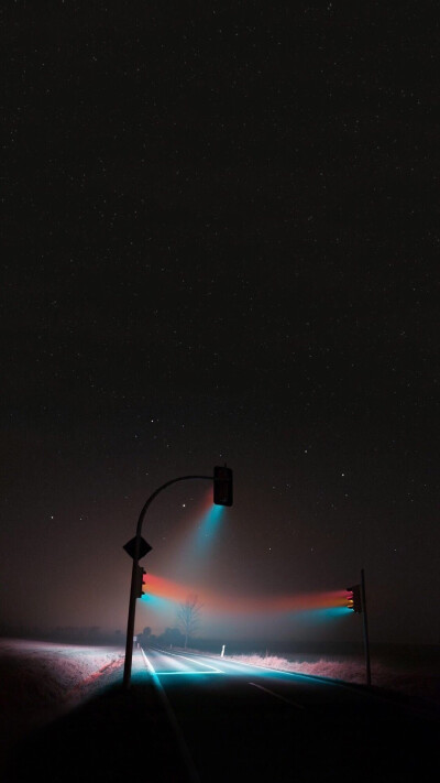 黑色背景图社会