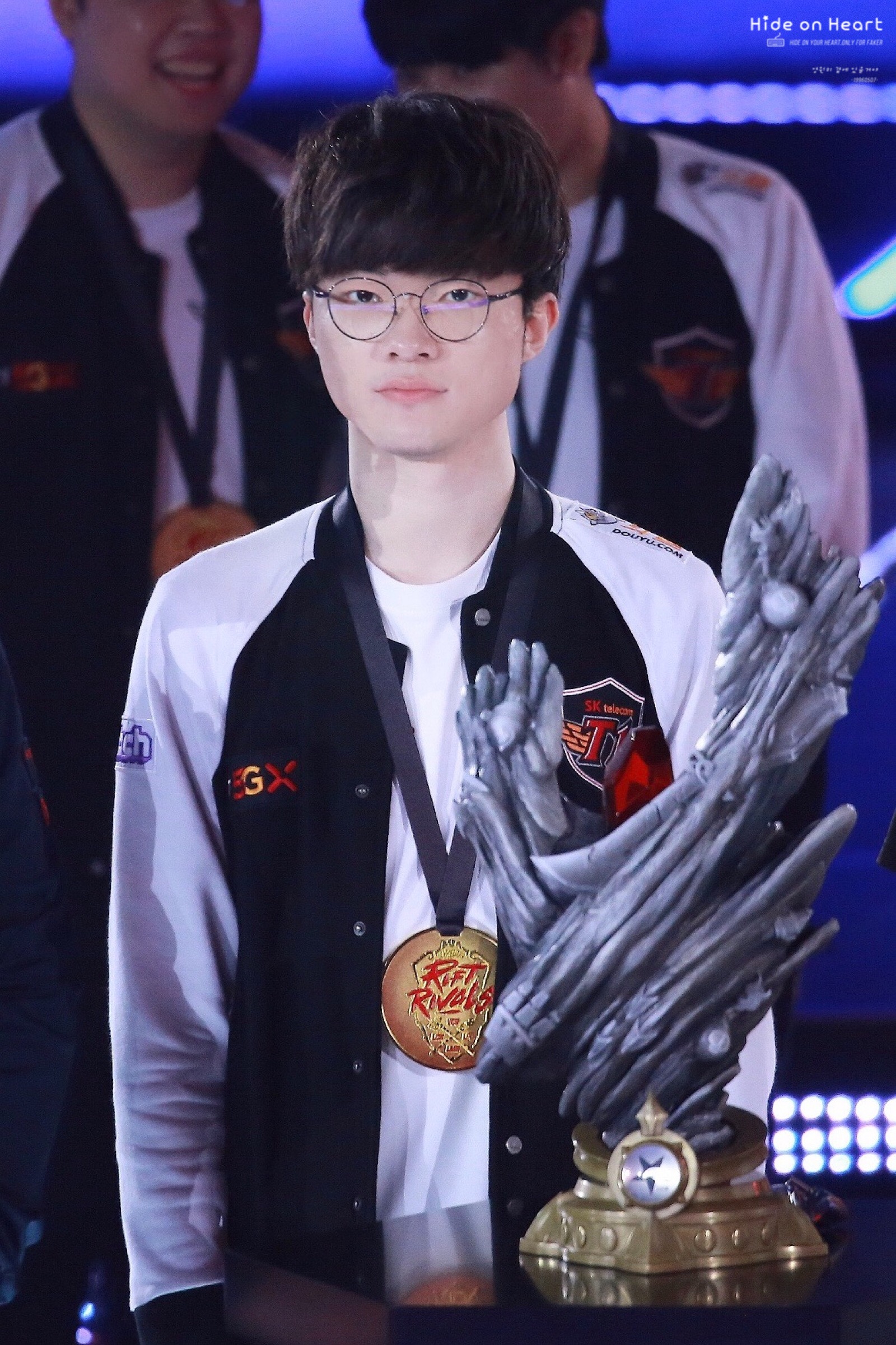 skt t1 