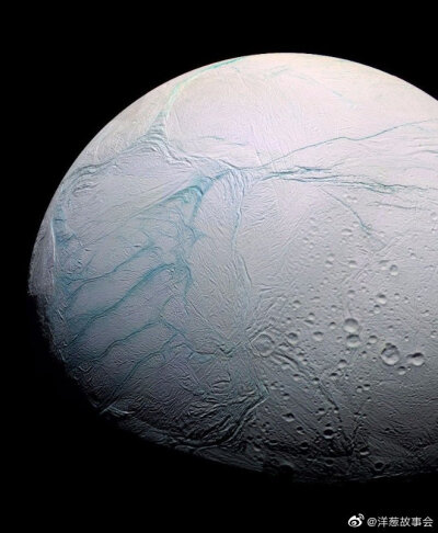 因土卫二整个星球都被冰层覆盖,预计可供整个阿联酉地区一个世纪的