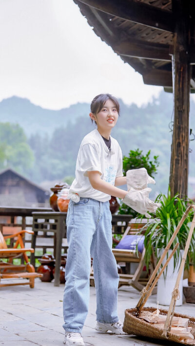 张子枫 《向往的生活》 cr.妹妹的存图基地