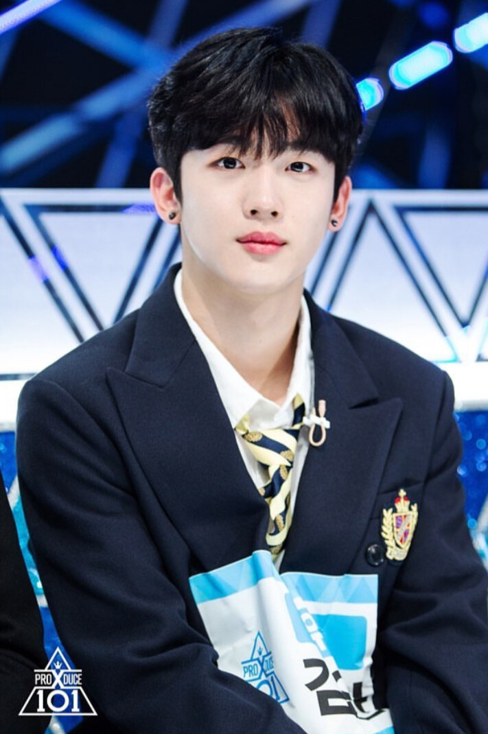 producex101 金曜汉 ins:y_haa.