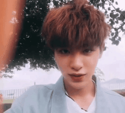 黄明昊