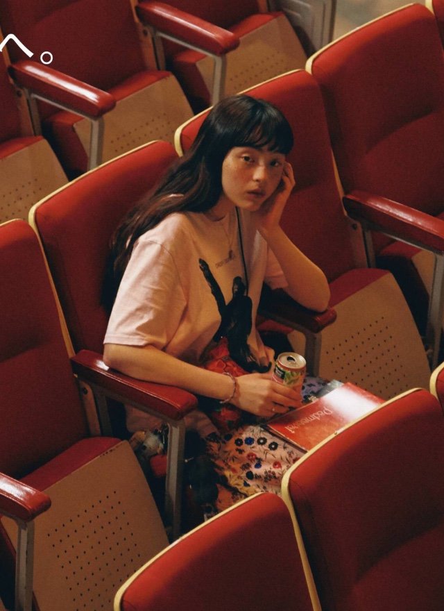 世理奈
