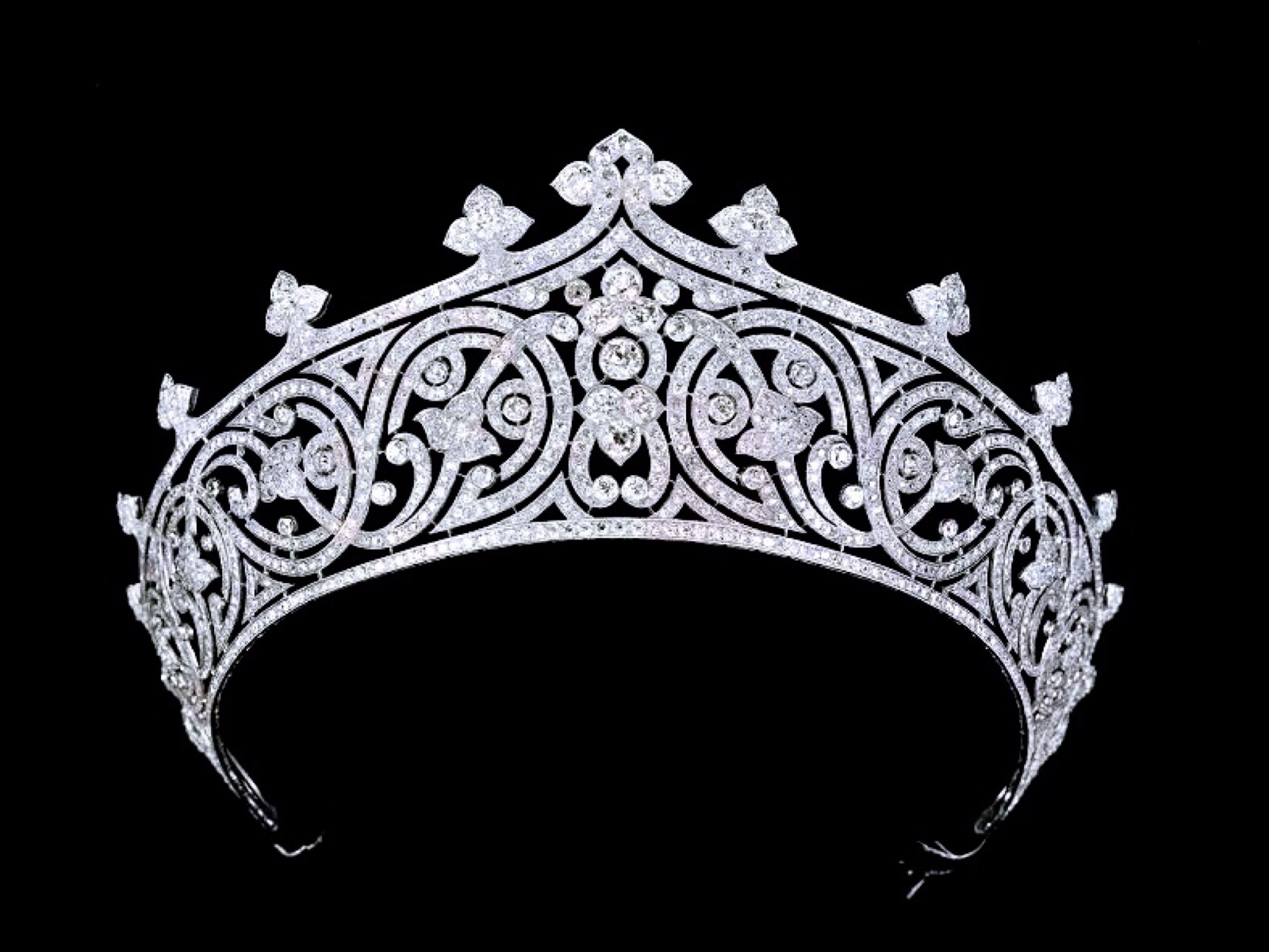 最后一位印度总督,第一代缅甸的蒙巴顿伯爵夫人的三叶草冠冕