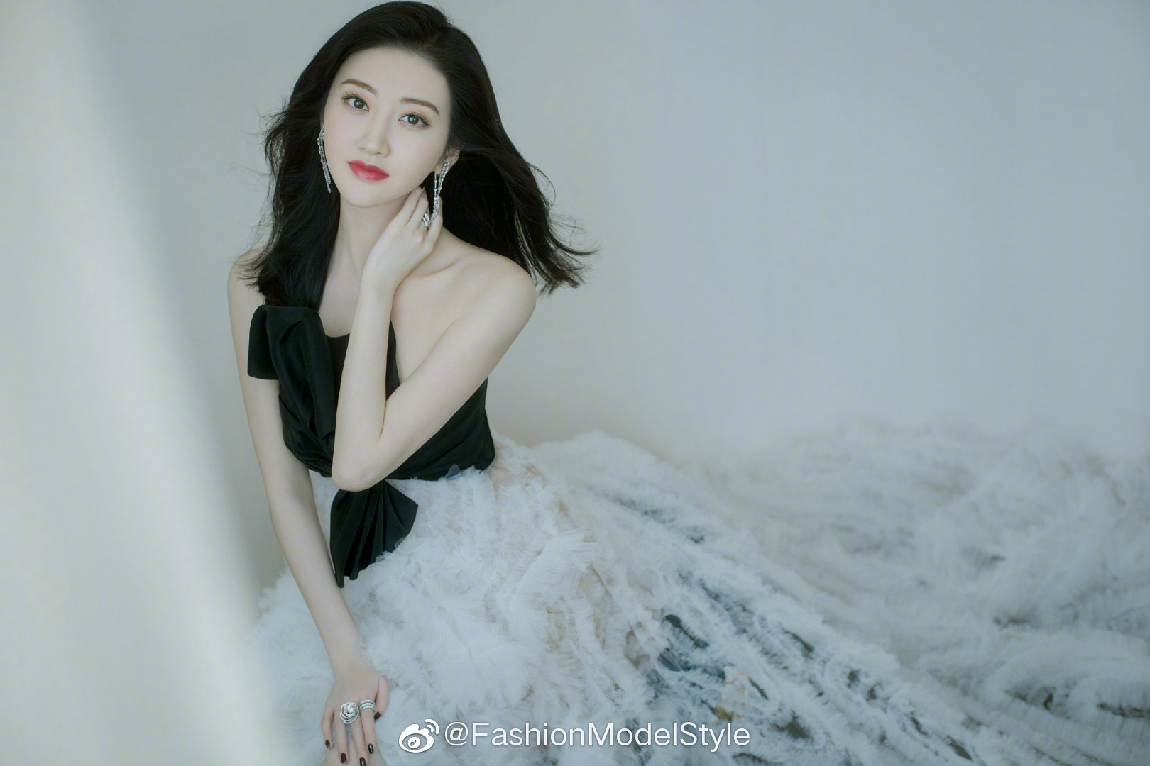 景甜羽毛裙#look | 景甜 成龙国际电影周红… - 堆糖,美图壁纸腥い