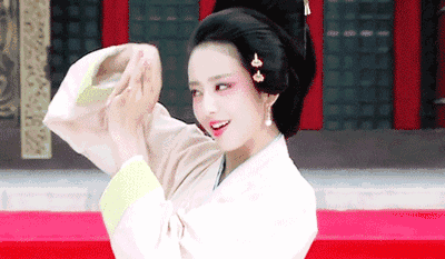 佟丽娅 