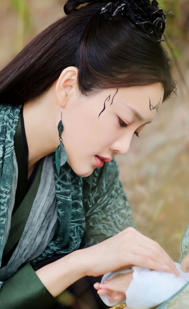 宸汐缘翎月刘芊含