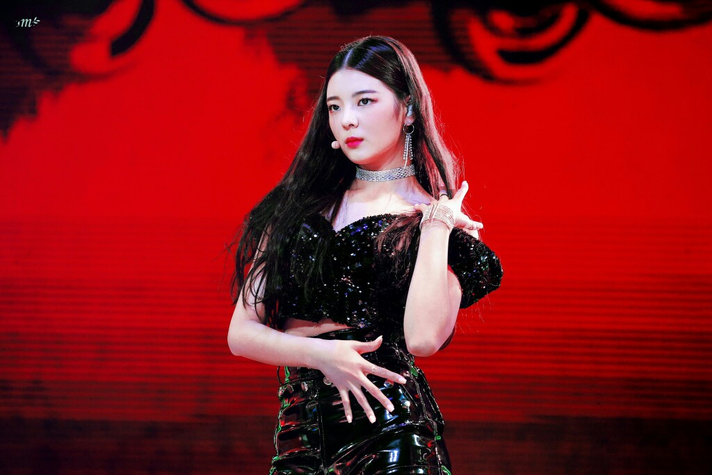 itzy 崔智秀 - 堆糖,美图壁纸兴趣社区