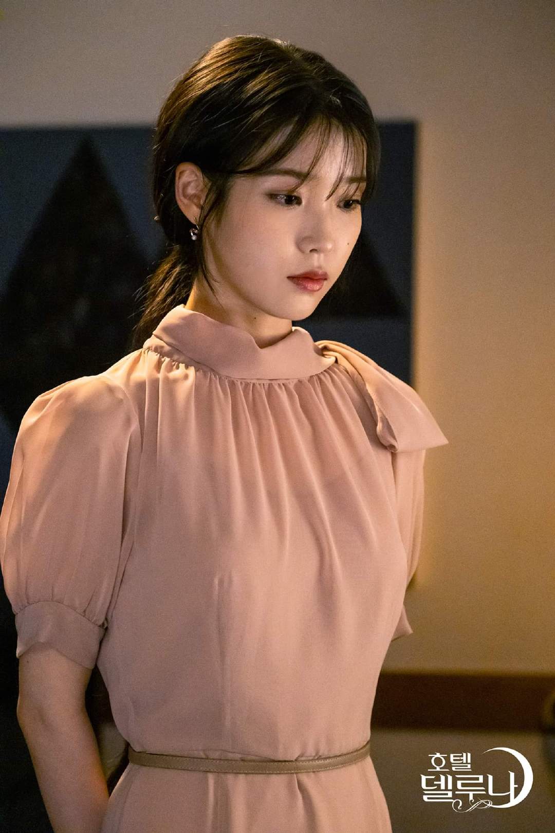 iu(饰张满月)