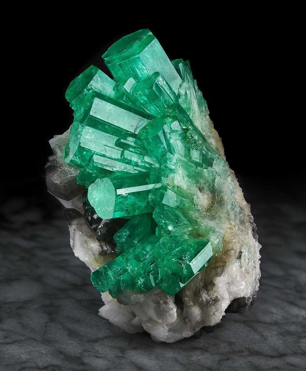 9月26日至12月30日,纽约 wilensky 矿物馆将