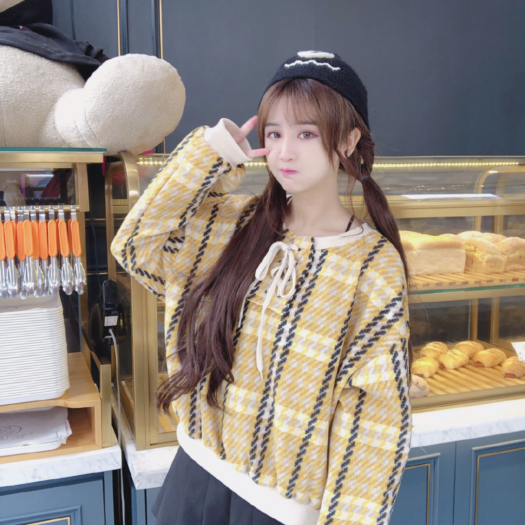 杨姑娘 