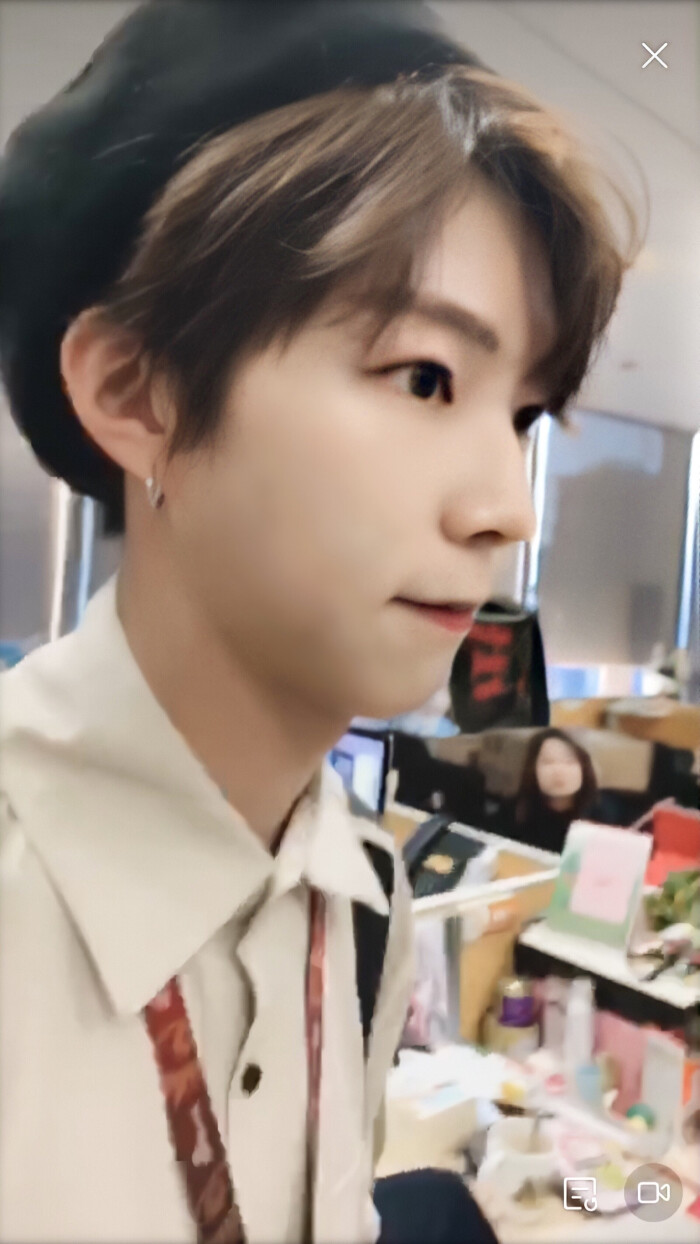 陆定昊 