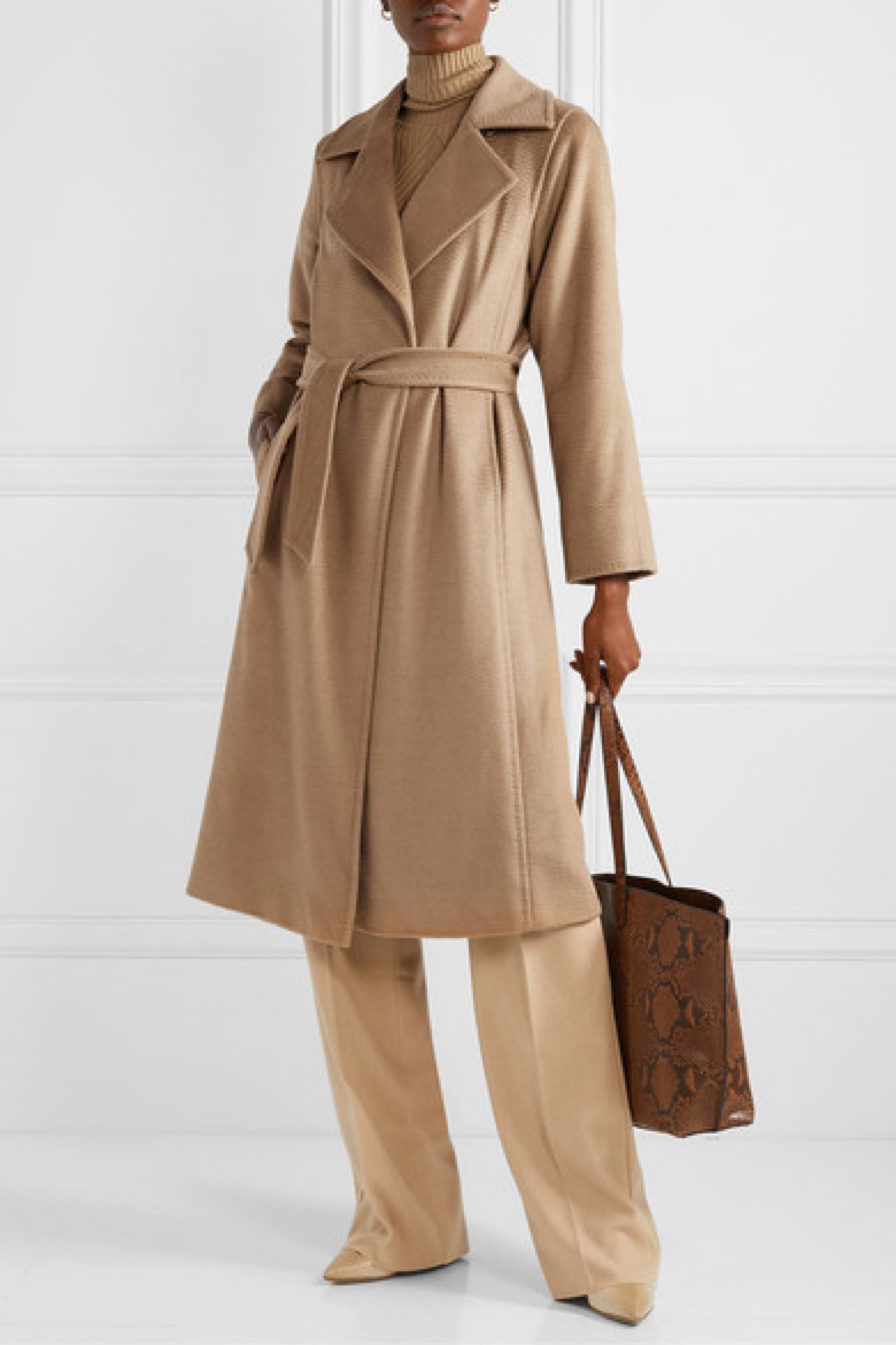 maxmara经典款manuela,maxmara五款经典款大衣 穿上max mara 这款 "manuela icon" 外套,犹如裹上软糯的毛毯,浑身