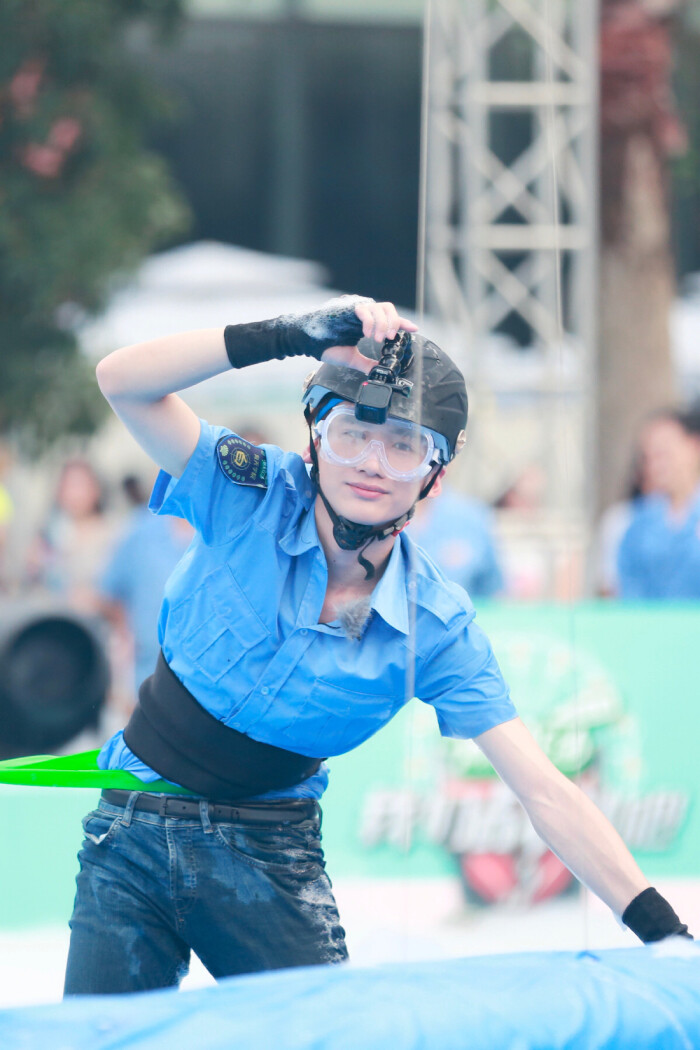 白敬亭 我们战斗吧